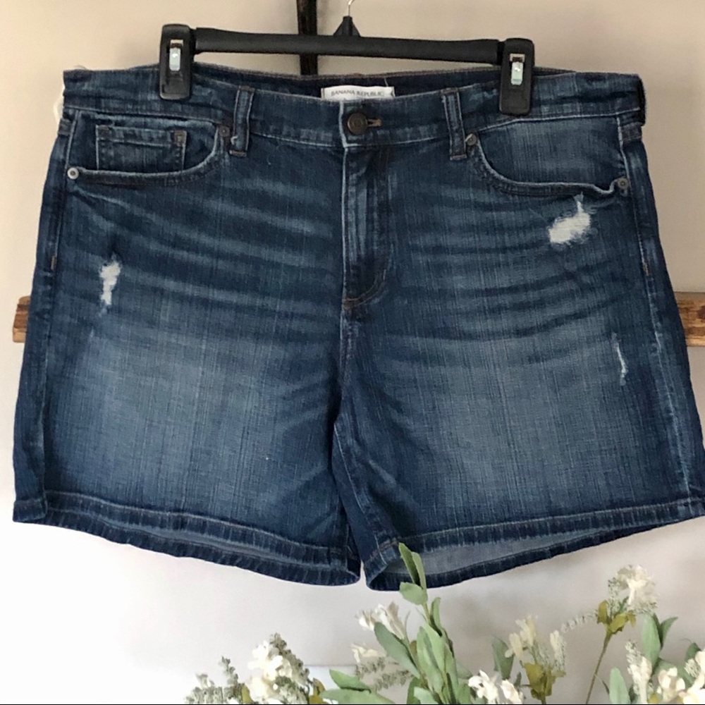 Banana Republic Premium Denim roll-up shorts